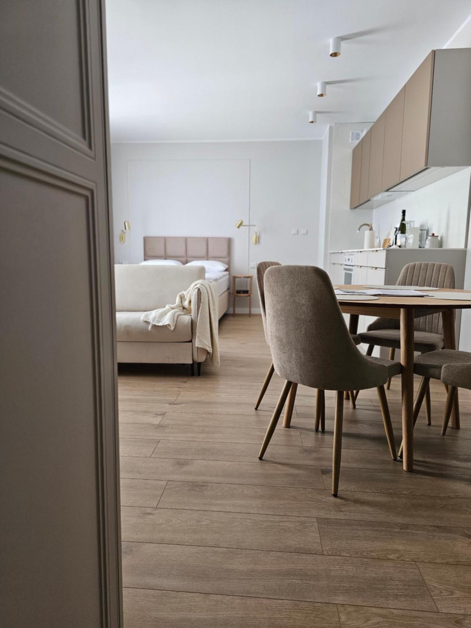 Apartamenty Piekarczyk - エルブロンク エクステリア 写真